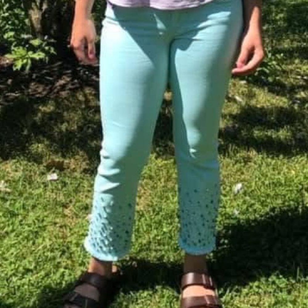 EUC size 6 Lilly Pulitzer cropped jeans